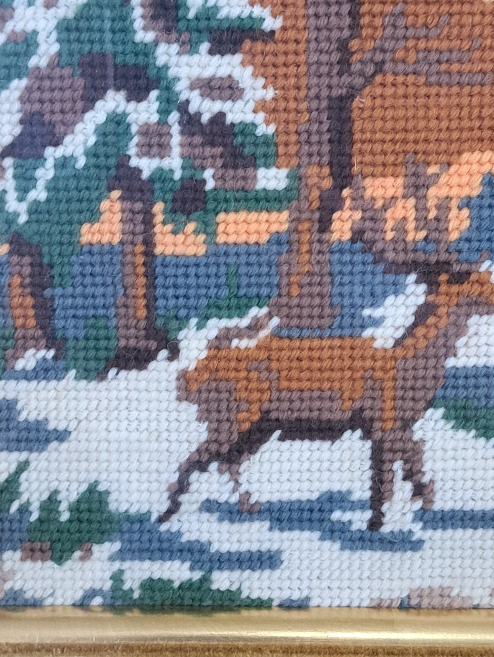 Vintage Needlepoint Framed Artwork Deer Cabins Nature Scene Woodland Classic - Picture 7 of 16